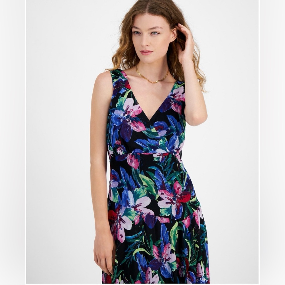 Connected Appareal - Women’s V-Neck Asymmetric-Hem Midi Dress - NWT - Size 8